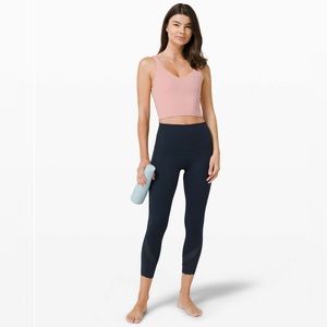 🌟Lululemon Wunder Under High-Rise Crop 23" - Scallop - NWOT - Size 8 - Black